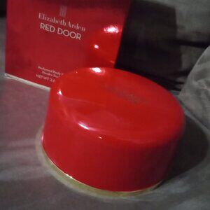 Elizabeth Arden red door body powder